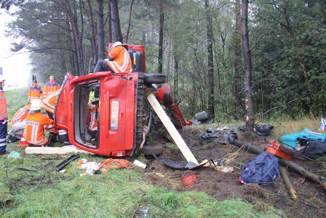 Unfall eingekl. Person Unfall eingekl. Person