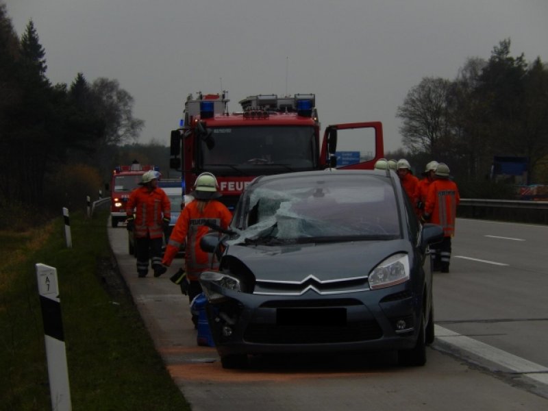 Unfall eingekl. Person Unfall eingekl. Person